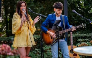 Foto van Akoestisch duo Anna Luna & Yosue Foto van Akoestisch duo Anna Luna & Yosue