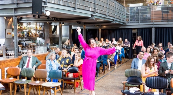 Foto van Babs Deborah Trouwt Foto van Babs Deborah Trouwt