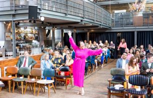 Foto van Babs Deborah Trouwt Foto van Babs Deborah Trouwt