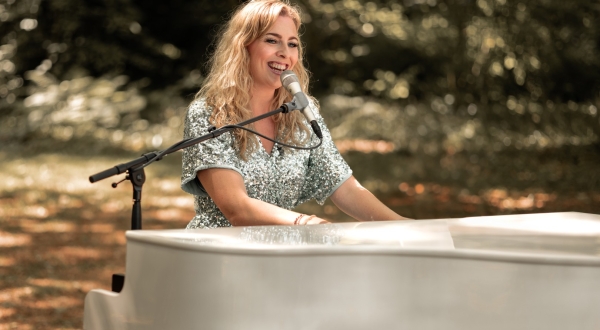 Foto van Frédérique Music Foto van Frédérique Music