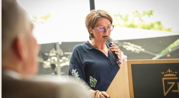 Foto van Sprekend Veronique Foto van Sprekend Veronique